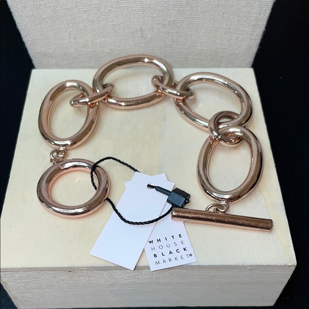 NWT White House Black Market rose gold color link toggle clasp bracelet - Picture 2 of 5